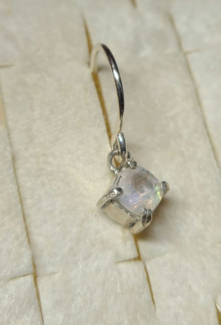 りり幻想的なオーロラシラー★アンデシンラブラドライト★