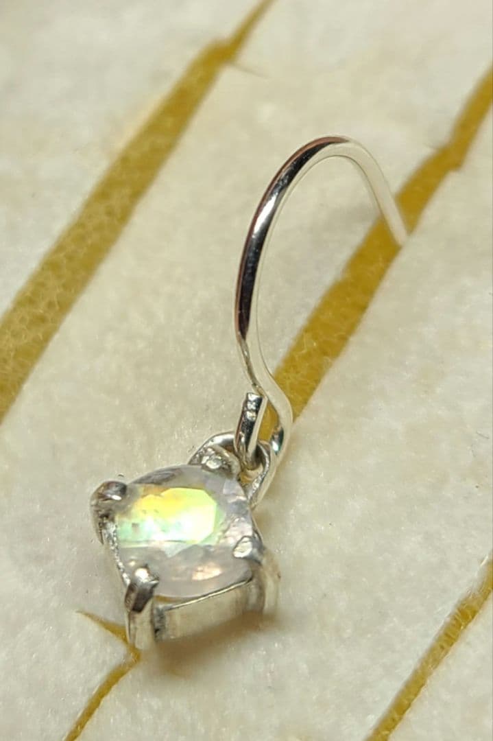 りり幻想的なオーロラシラー★アンデシンラブラドライト★