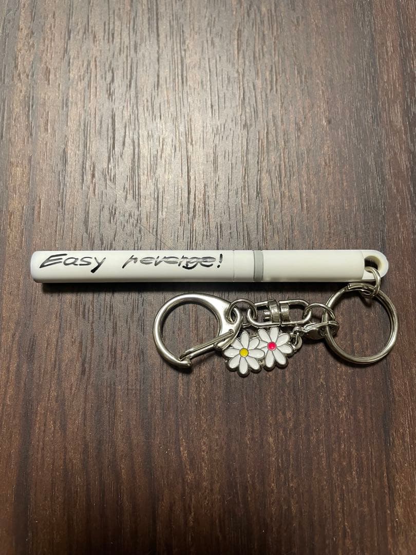 チェンソーマン タバコ型 キーホルダー　キャラクターフィギュア付き