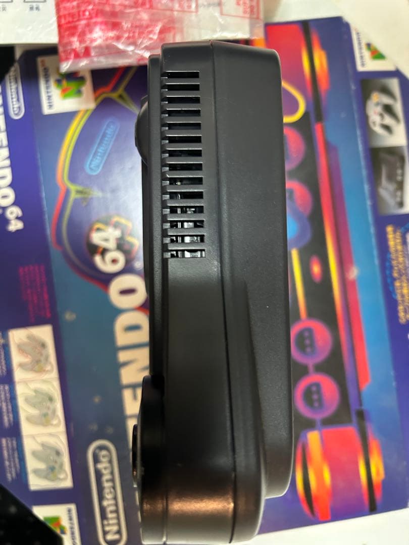 ニンテンドー64　旧世代 ゲーム機 本体 NINTENDO 64