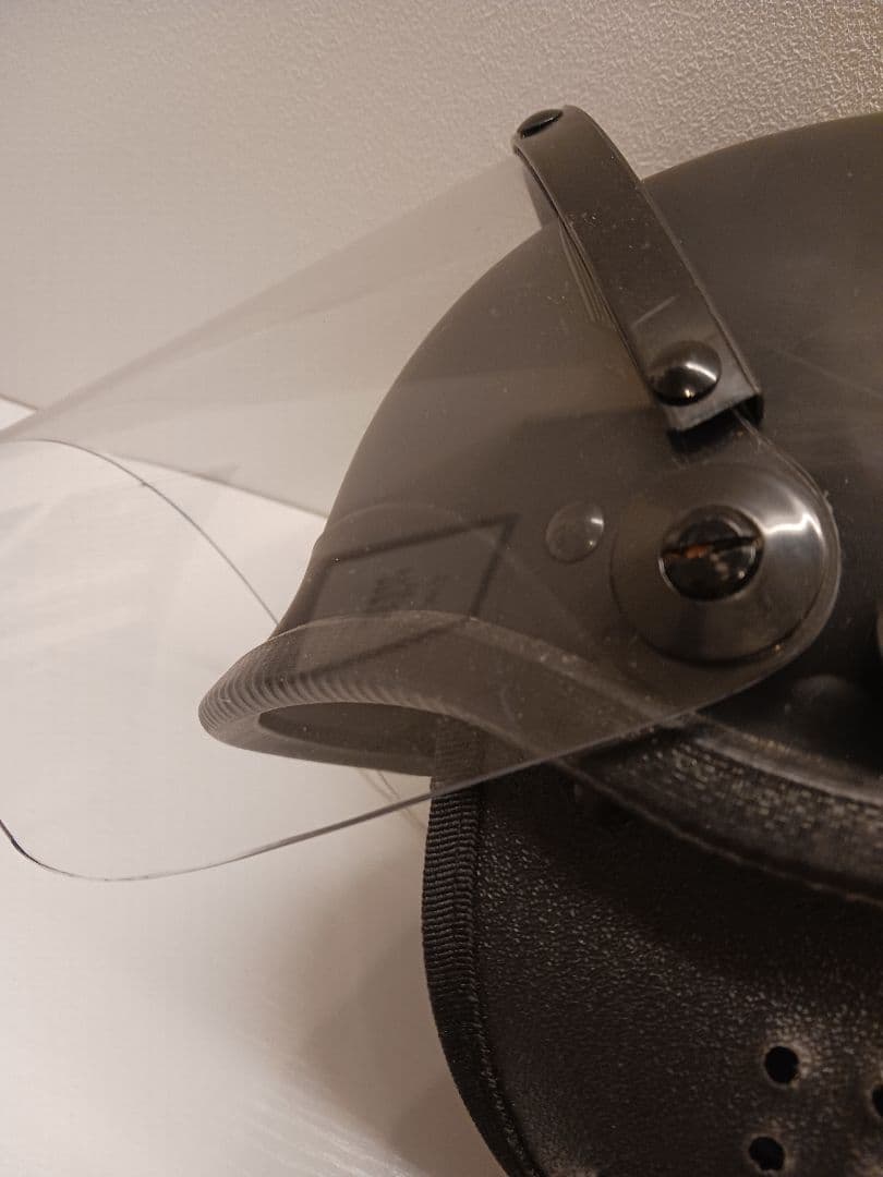 暴徒鎮圧部隊 POICEタイプ バイザー付 ヘルメット レプリカ マットブラック