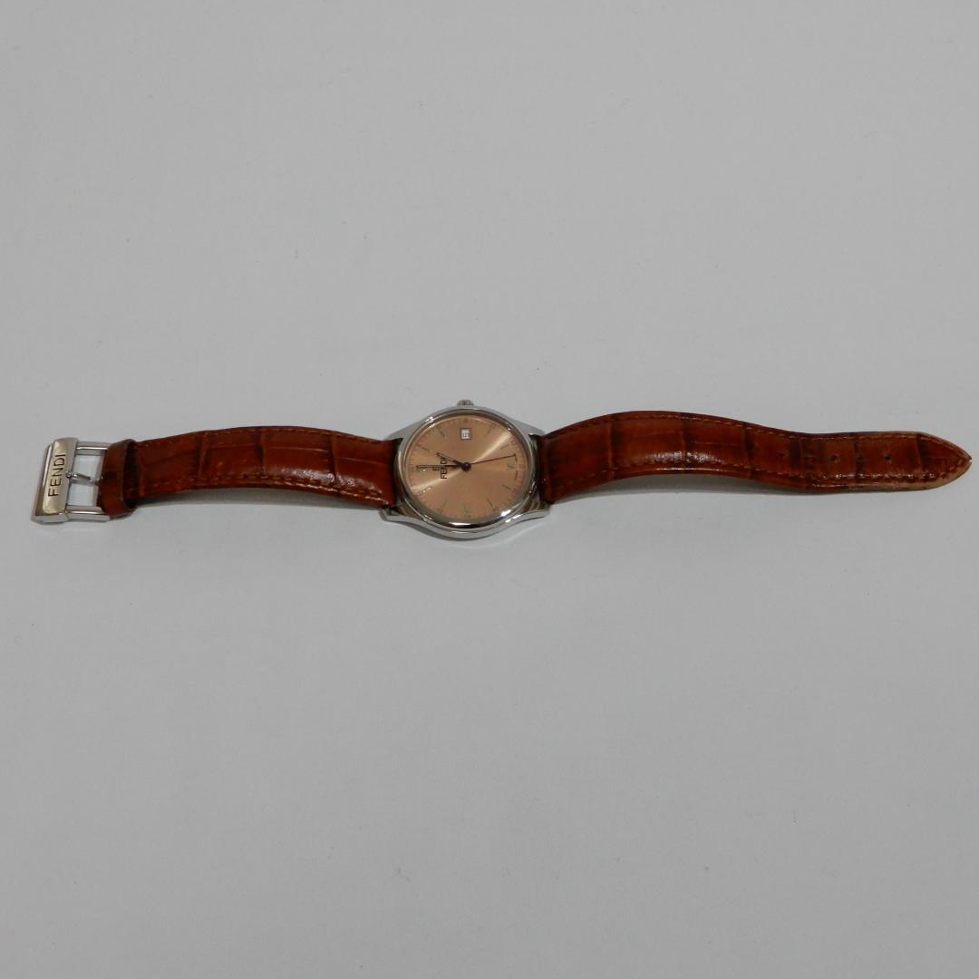 稼働良品　FENDI レディースウォッチ　レザー　210G　男女兼用　新品電池