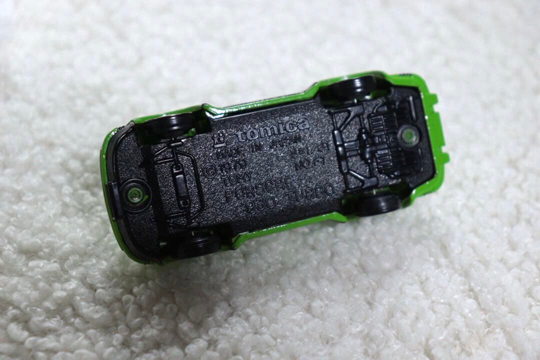 ポルシェ　930ターボ　日本製　トミカ　F1 1979 青箱