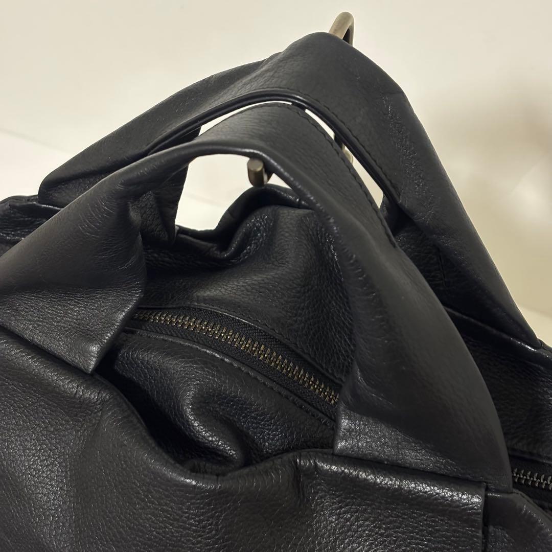 イアパピヨネ　レザーフラップ 2wayトートバッグ Sサイズ　ブラック