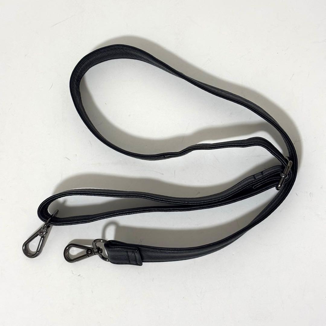 イアパピヨネ　レザーフラップ 2wayトートバッグ Sサイズ　ブラック