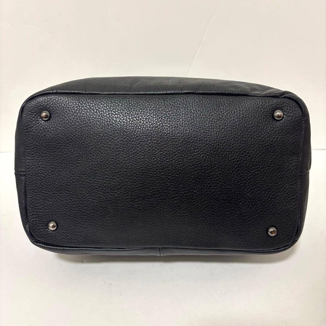 イアパピヨネ　レザーフラップ 2wayトートバッグ Sサイズ　ブラック