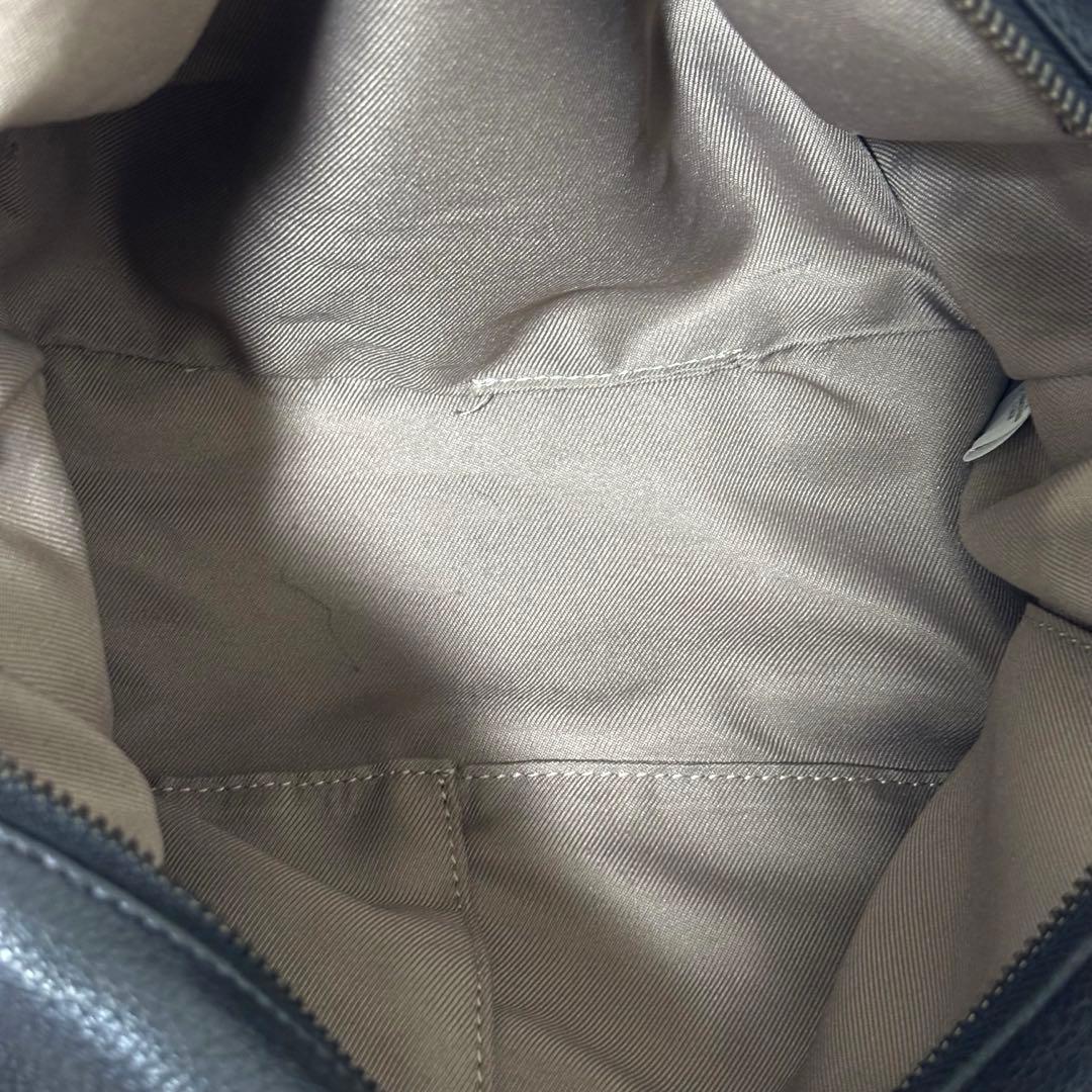 イアパピヨネ　レザーフラップ 2wayトートバッグ Sサイズ　ブラック