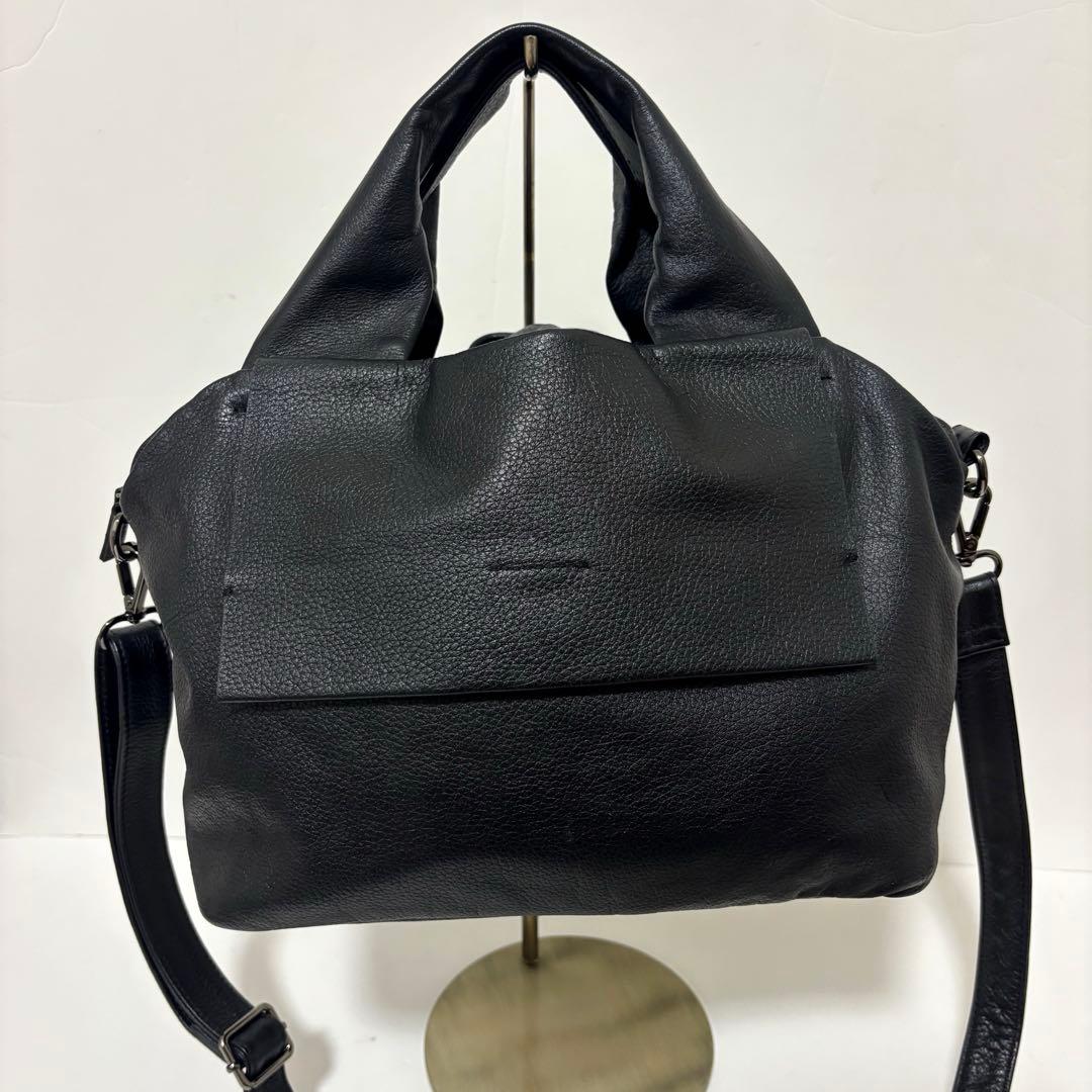 イアパピヨネ　レザーフラップ 2wayトートバッグ Sサイズ　ブラック