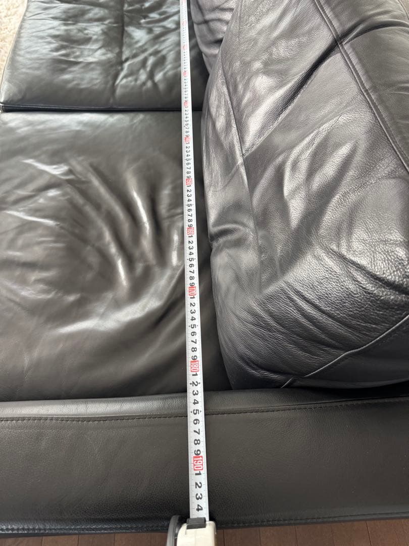 黒のレザーコーナーソファ　大塚家具