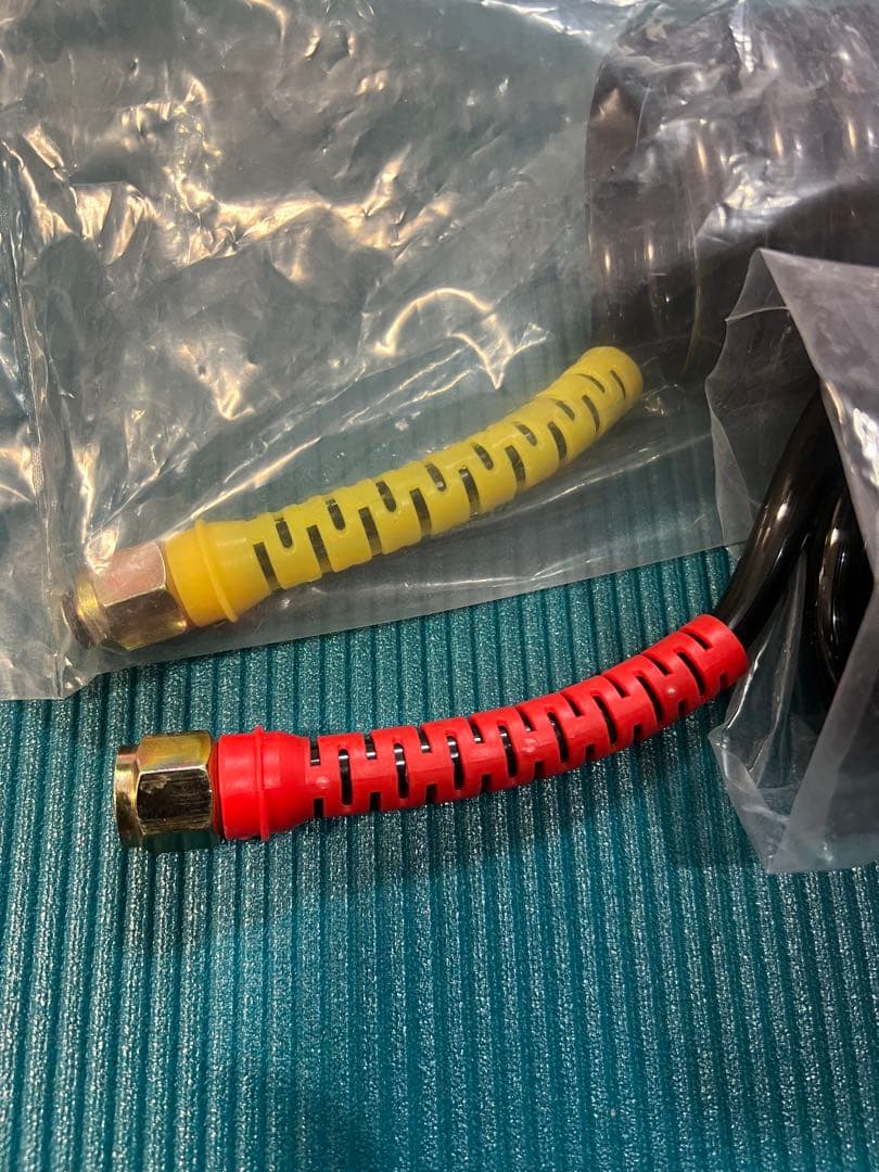 トレーラー　ブレーキ　スパイラルコード　赤　黄色２本セット　海コン　丈夫