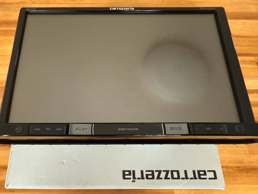 パイオニア カロッツェリア AVIC-RL901 8インチ　楽ナビ
