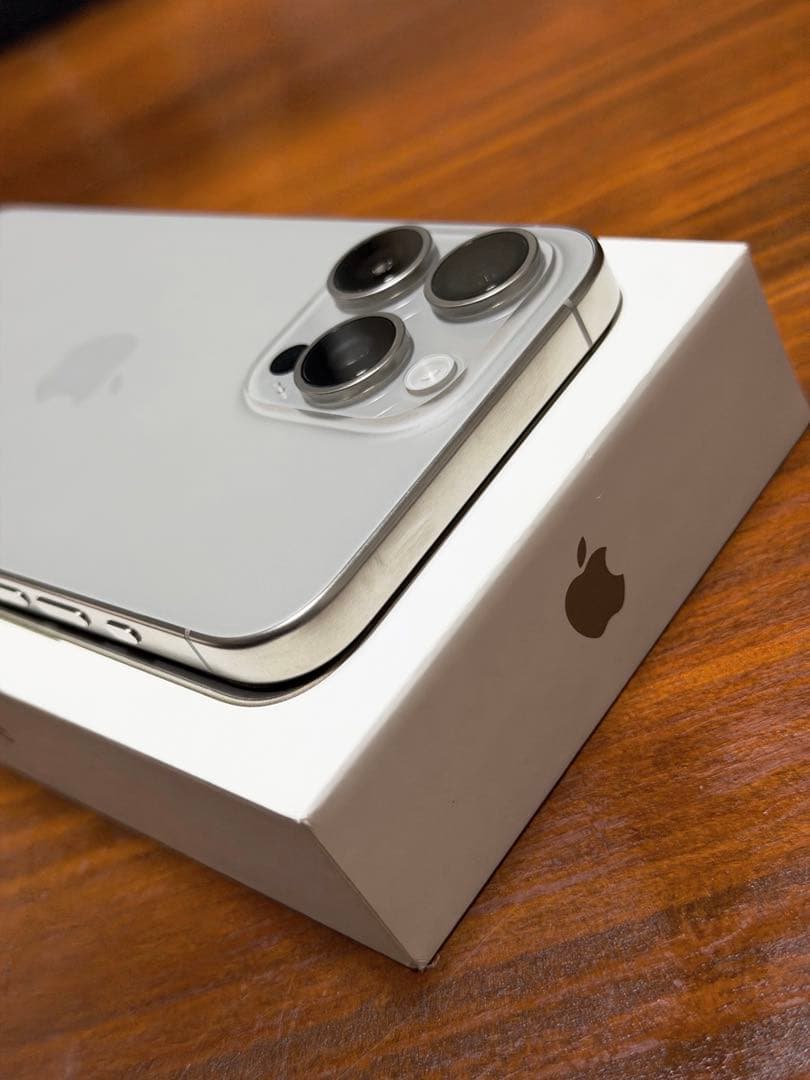 【デモ機/SIMフリー】iPhone15ProMax 256GBナチュラル