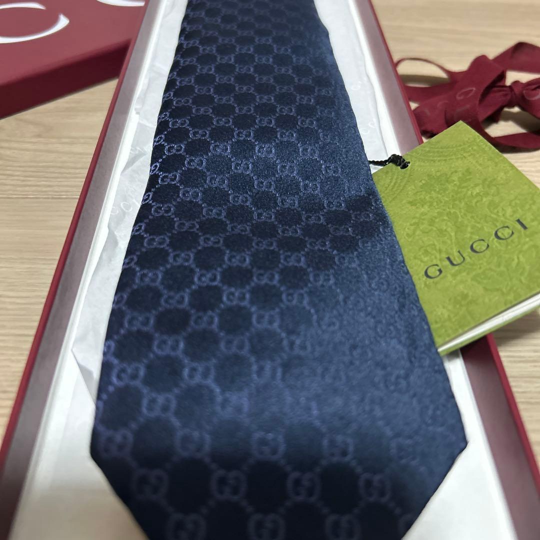 現行モデル　購入価格36,300円　 GUCCI グッチ／ネクタイ2本