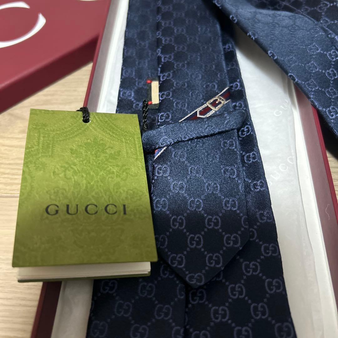 現行モデル　購入価格36,300円　 GUCCI グッチ／ネクタイ2本