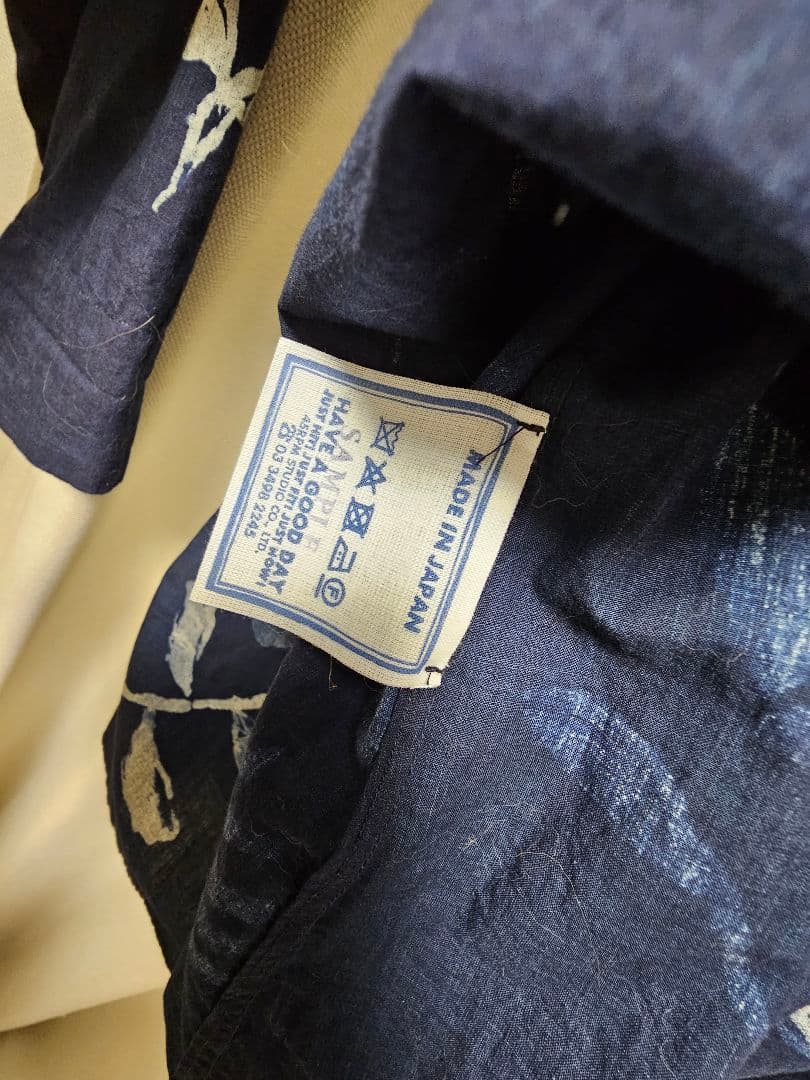 45R 墨絵フラワープリントブラウス（インディゴ）