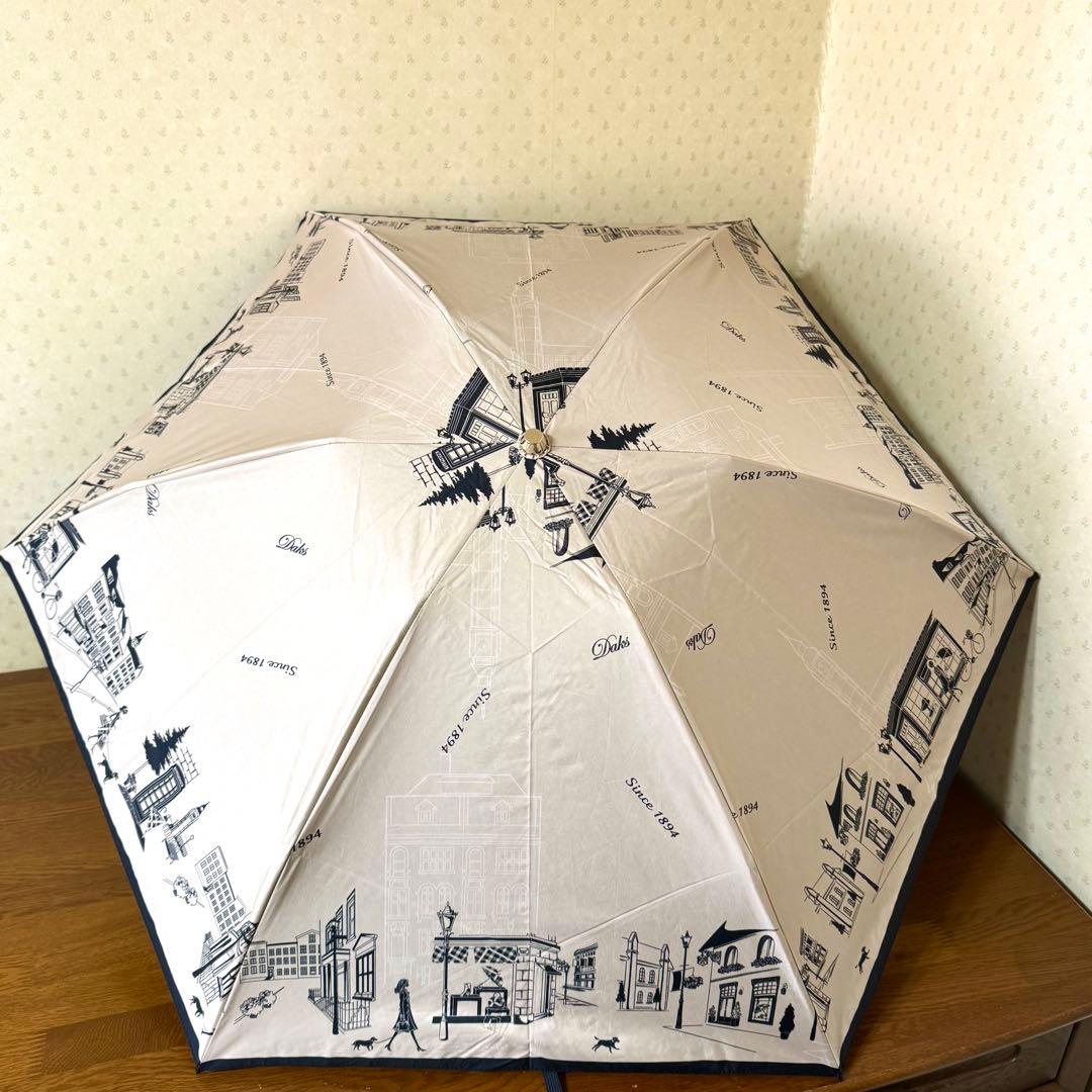 ★新品★DAKS　ダックス　晴雨兼用　折りたたみ　日傘　1級遮光　軽量　街並み