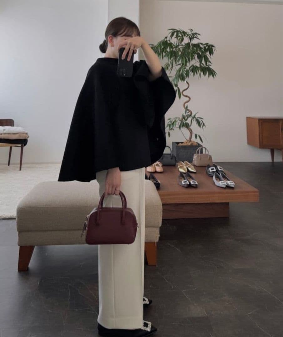 最終値下げ！新品未使用　OHGA　BOWTIE PONCHO　ポンチョ