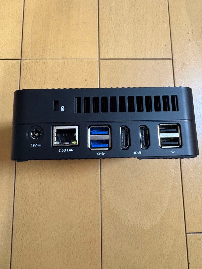 ミニPC MINISFORUM LM60S