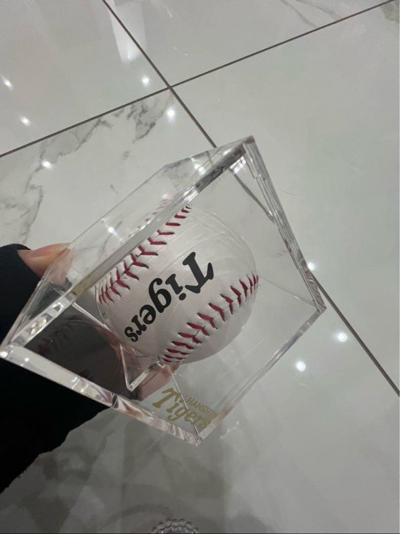 阪神タイガース 佐藤輝明 サイン入りボール