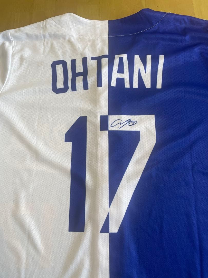 MLBドジャース 大谷翔平　 ミックスハーフサインプリント (非売品)&ボール