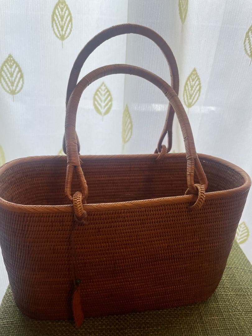 ひこうき雲 アタかごバッグ　美品　Rosily 楕円形