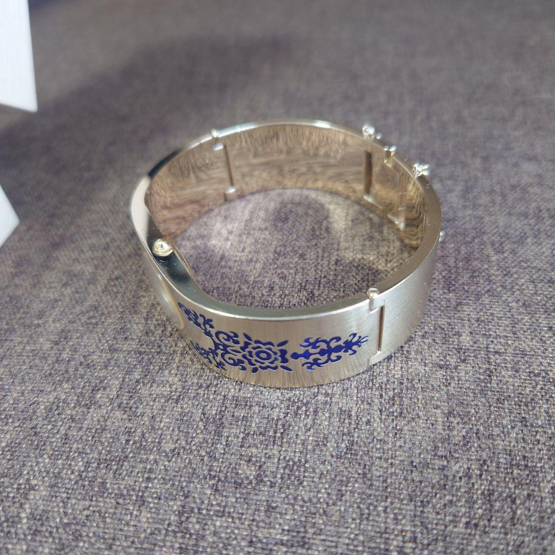 Viviene Westwood バングル 腕時計 ヴィヴィアンウエストウッド