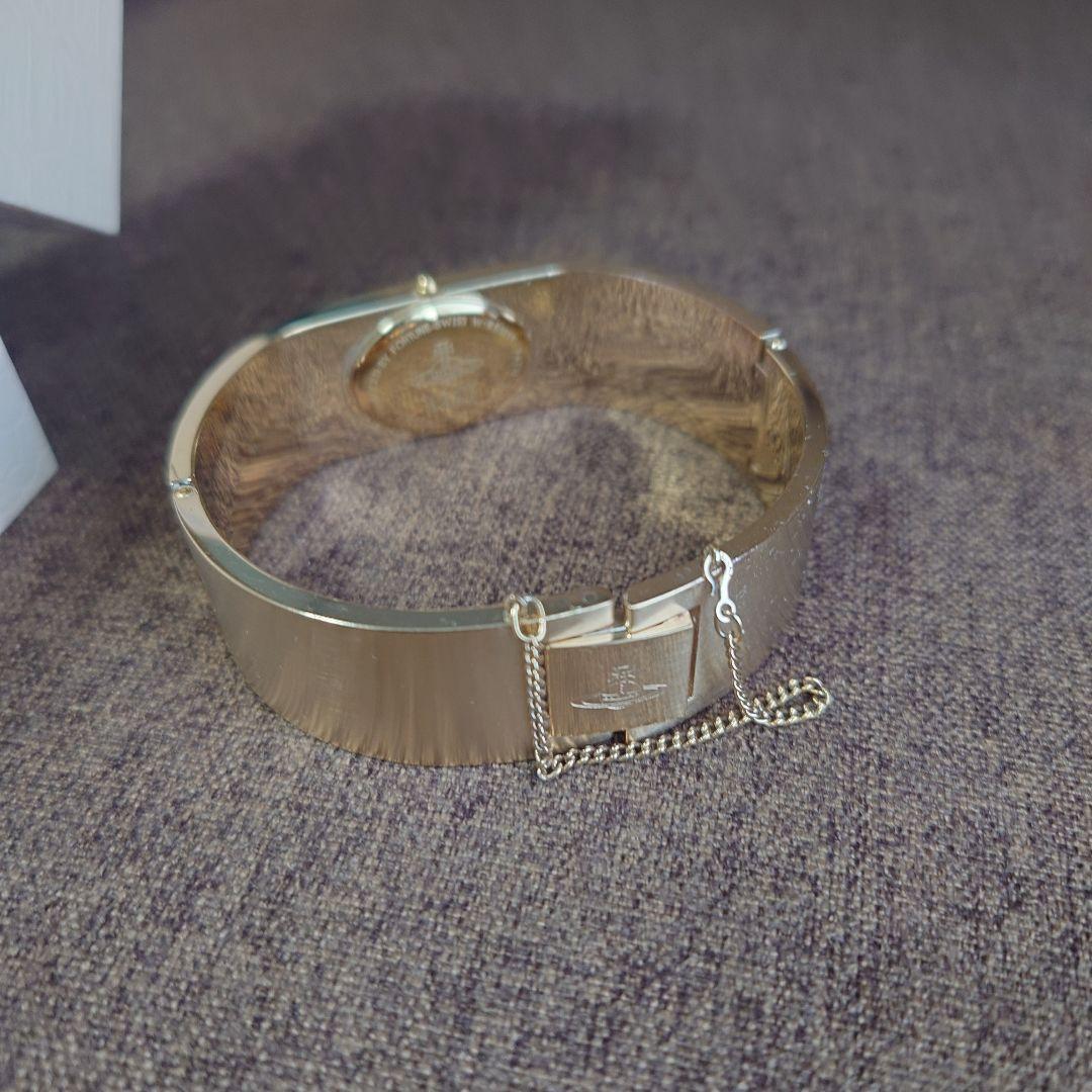 Viviene Westwood バングル 腕時計 ヴィヴィアンウエストウッド