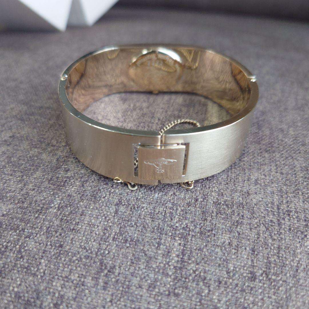 Viviene Westwood バングル 腕時計 ヴィヴィアンウエストウッド