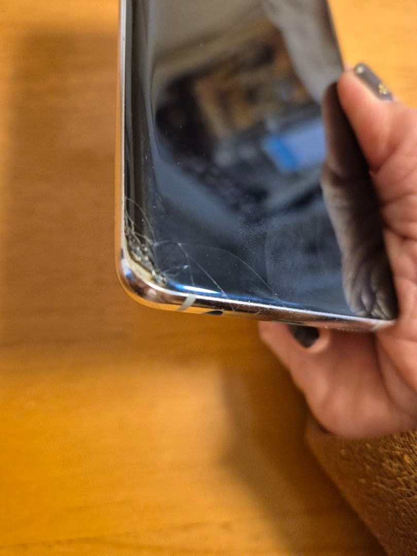 中古Galaxy S10 SCV41プリズムホワイト