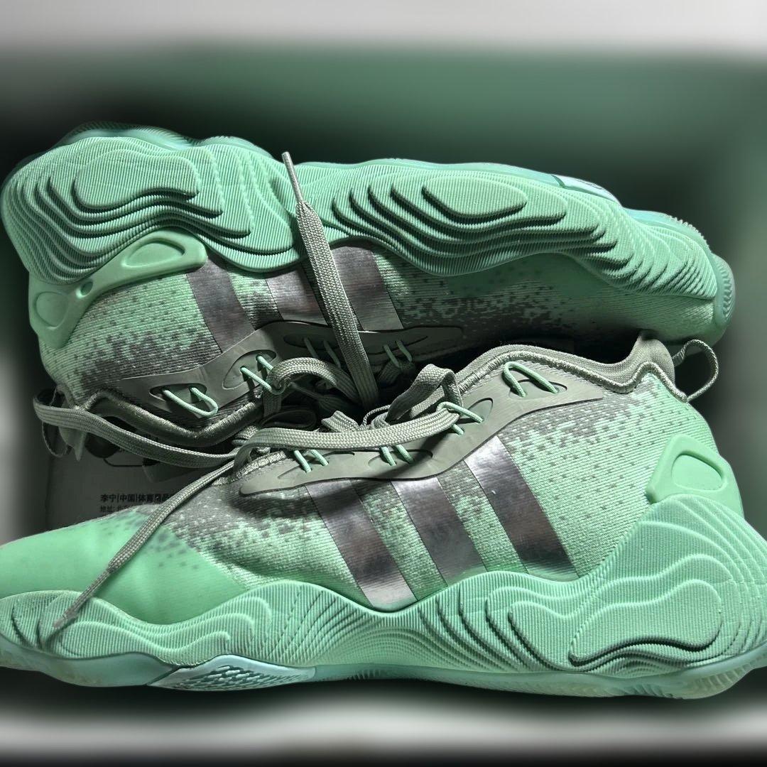 トレイヤング3 27.5cm バスケットボールシューズ