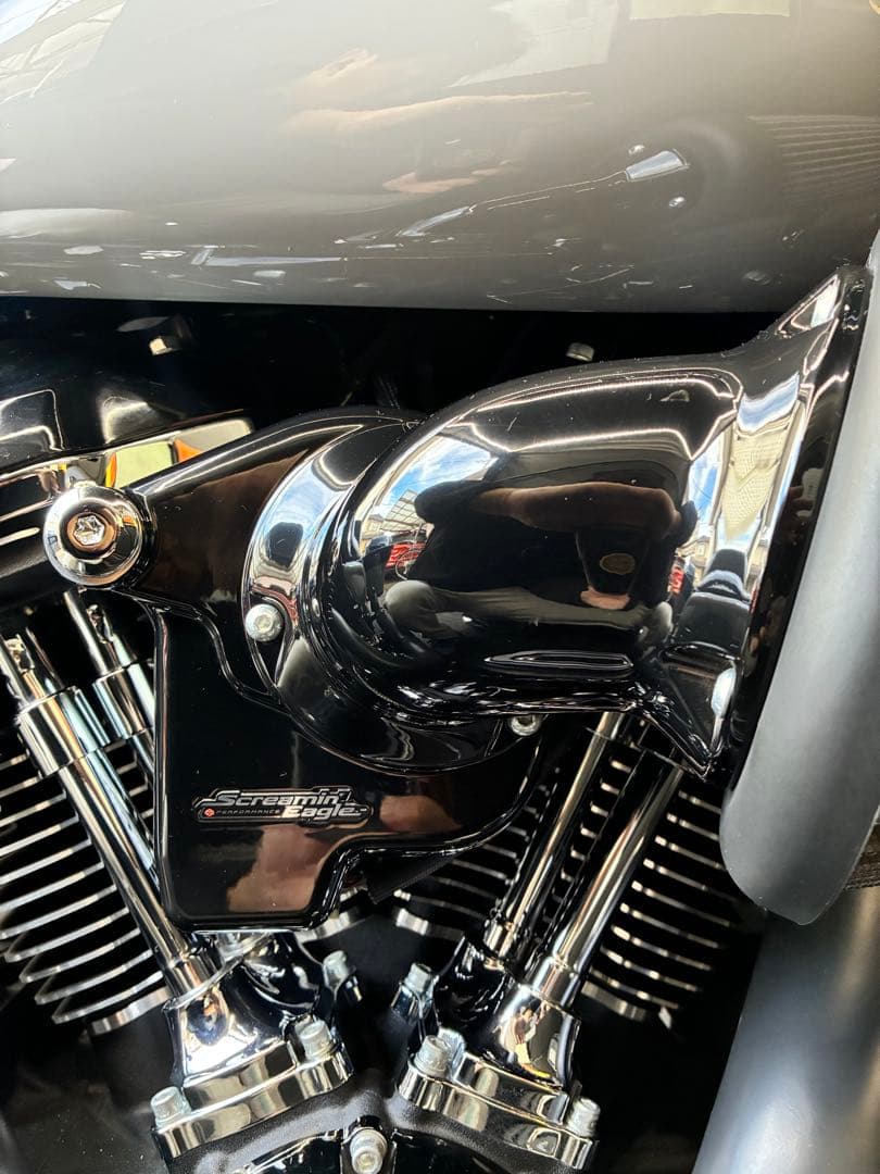 スクリーミンイーグル ヘビーブリーザー・エクストリーム・エアクリーナー　ブラック