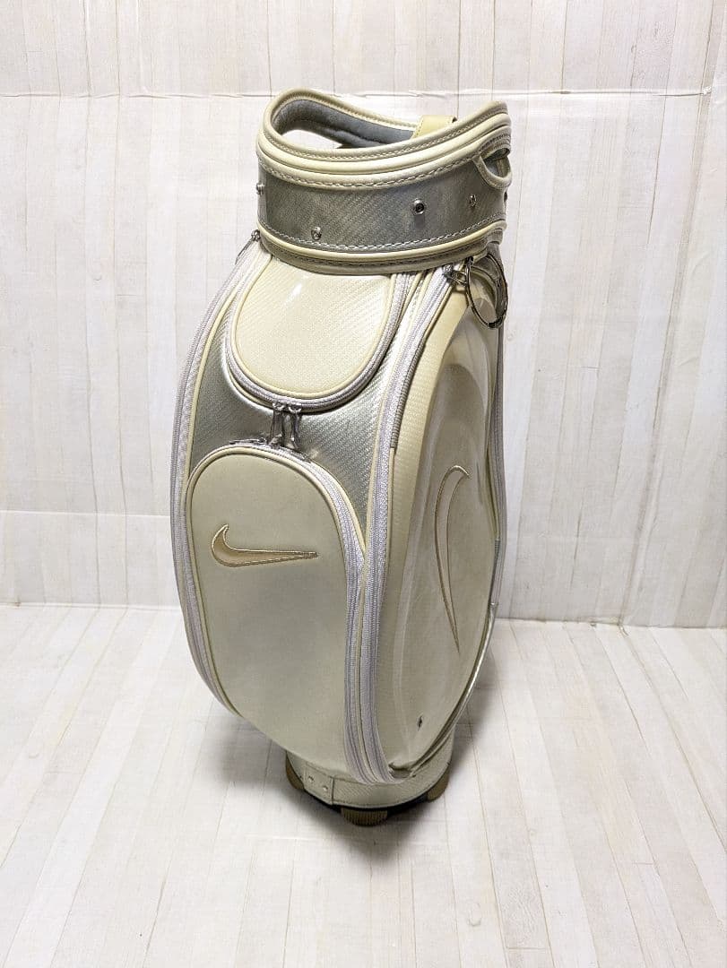 Nike キャディバッグ エナメル　フードカバー付き