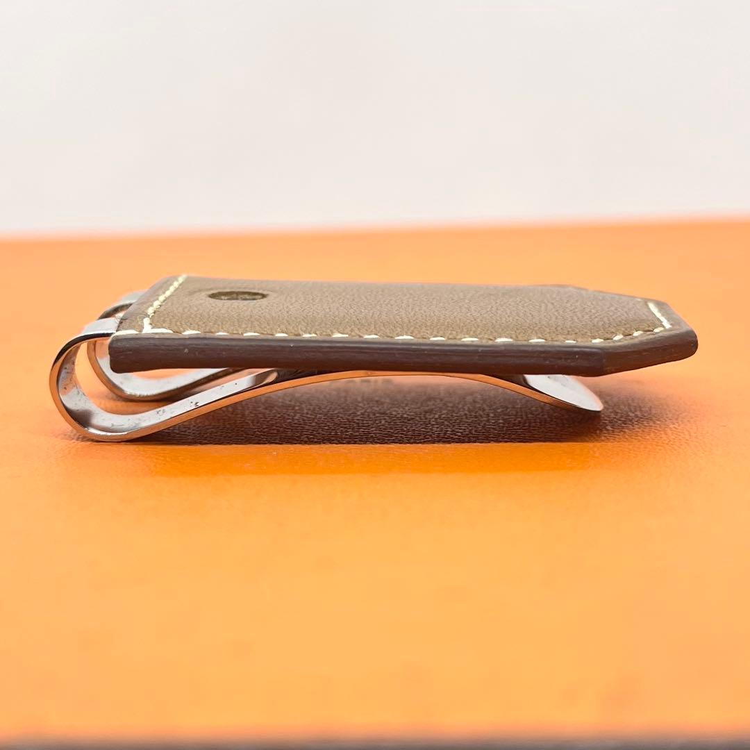 入手困難/極美品✨エルメス マネークリップ ゴールドカラー レザー 金具 ロゴ