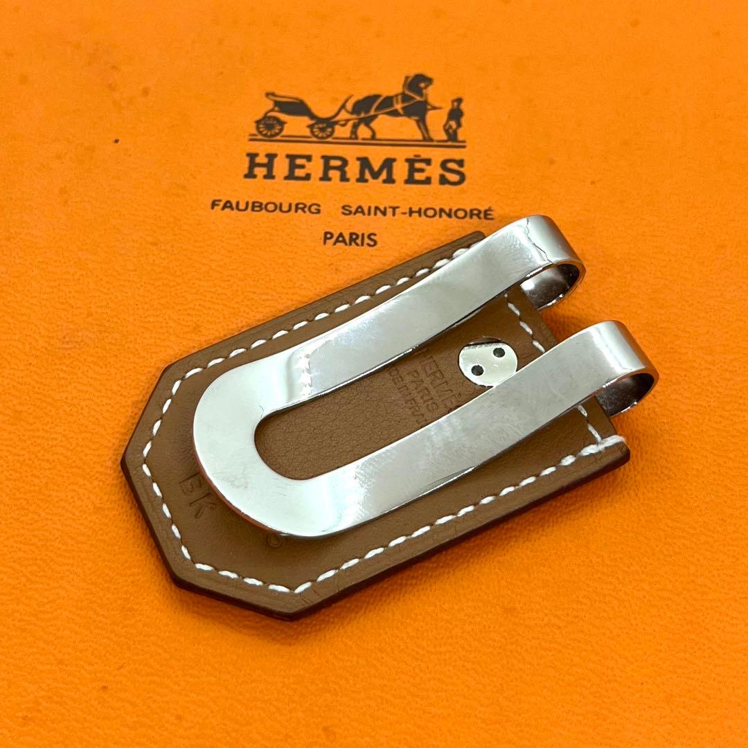 入手困難/極美品✨エルメス マネークリップ ゴールドカラー レザー 金具 ロゴ