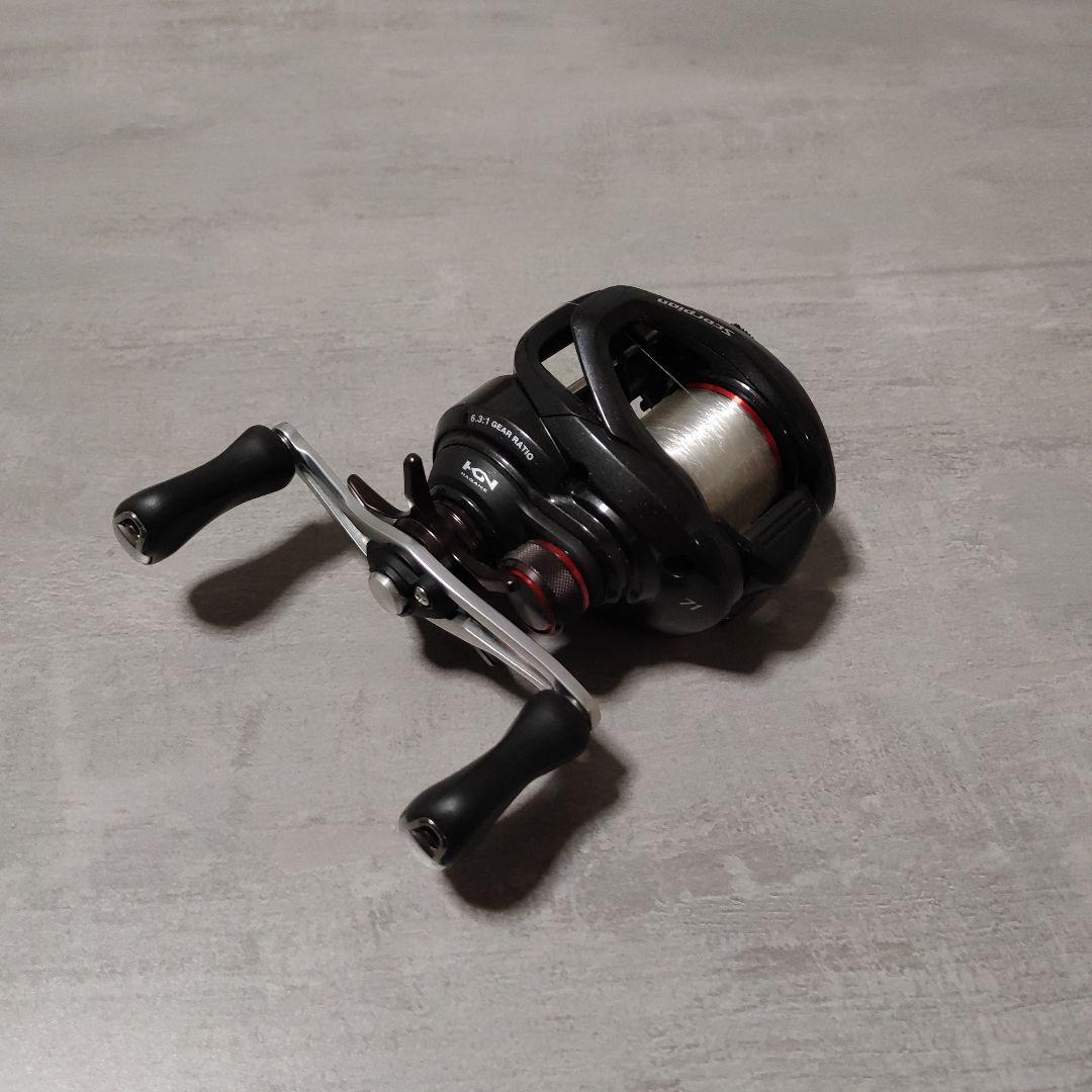 シマノ　16スコーピオン71(左のノーマルギア)