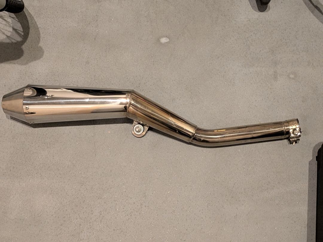 SR400 マフラー　ベルリッキ　カフェ　フリークスピット　セパハン