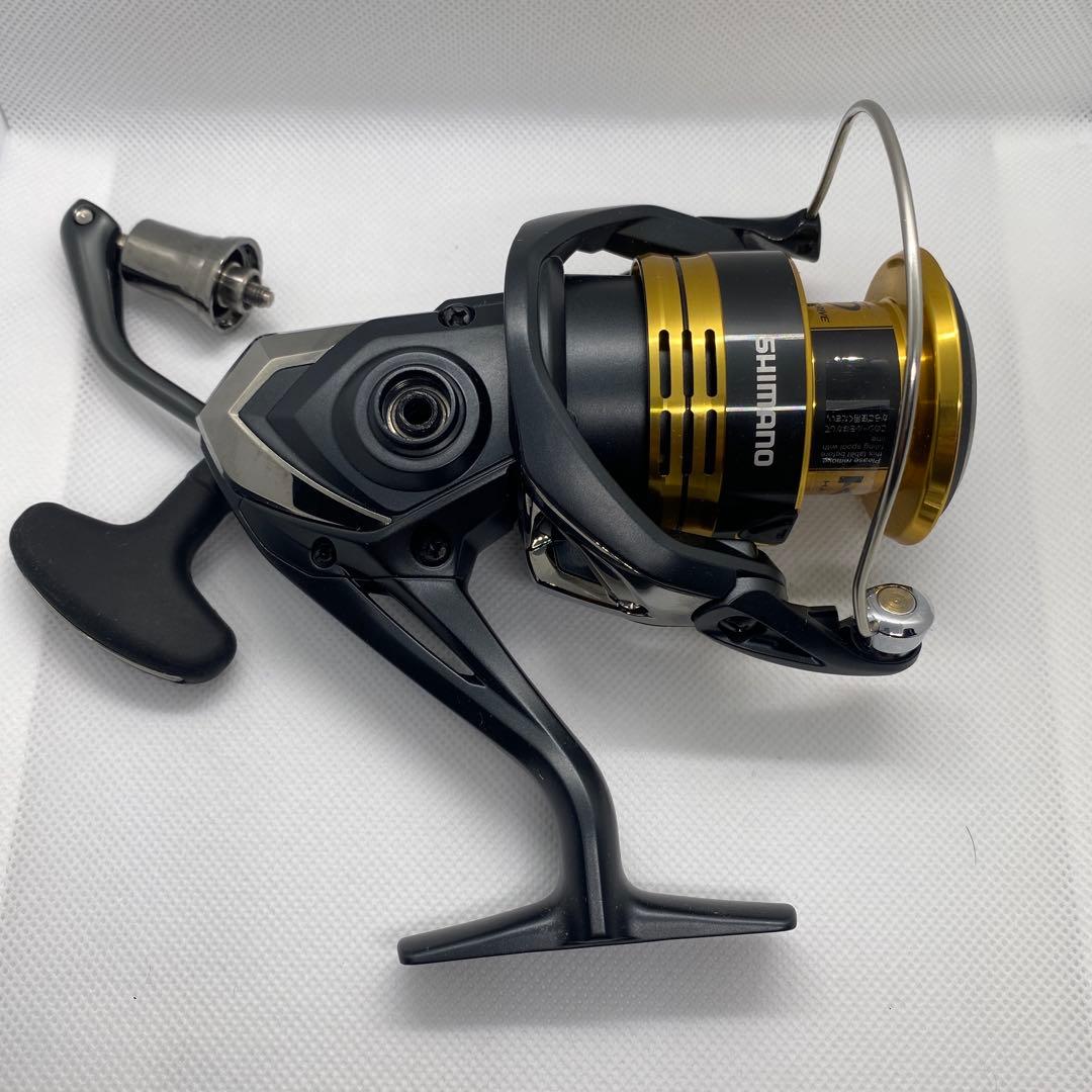 シマノ スピニングリール サハラ 4000XG 22年モデル スピニングリール①