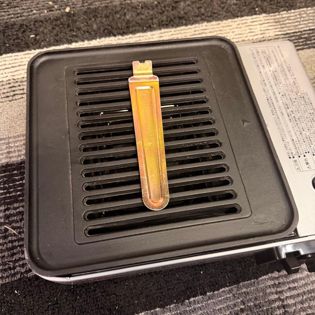 廃盤 イワタニ カセットグリル 直火で美味しい本格グリル CB-G-12