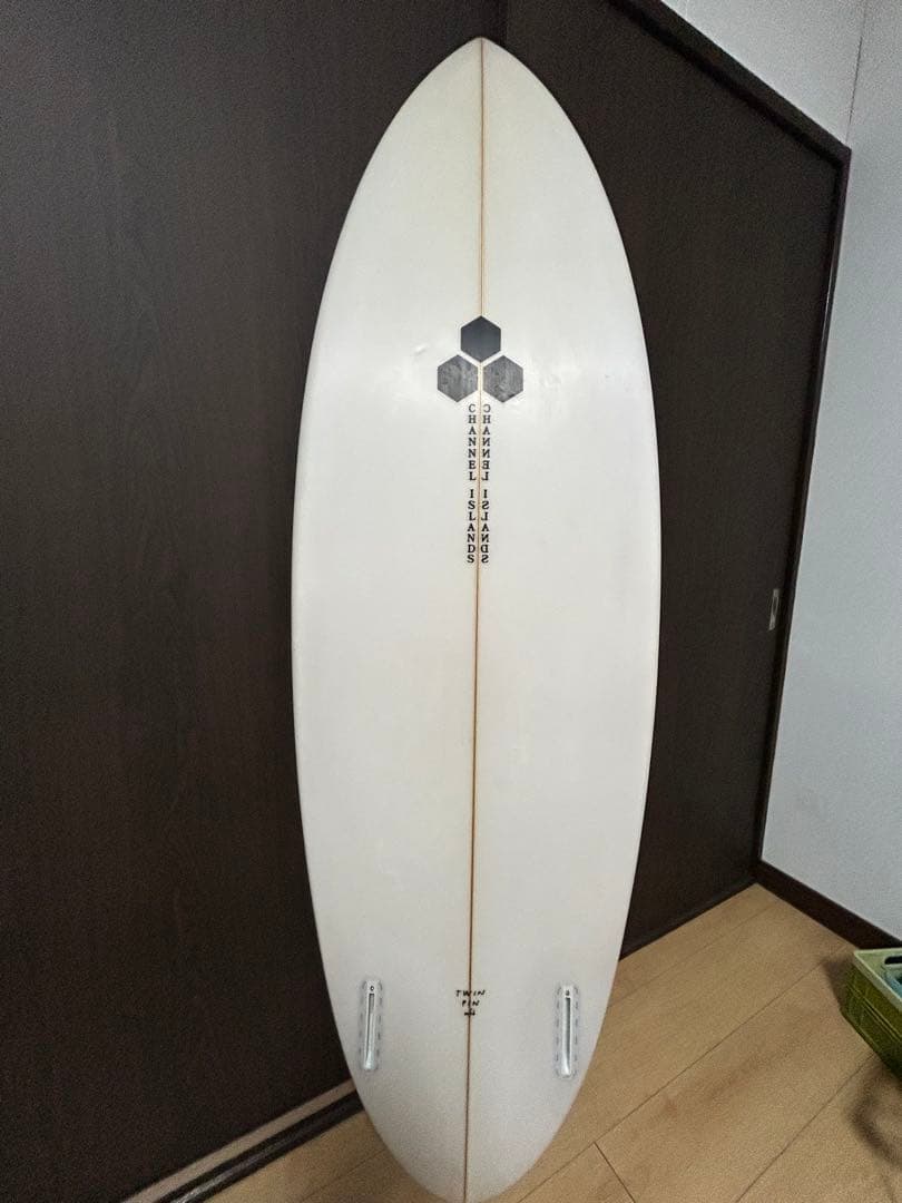 Twin pin 5'7 Channel千葉北限定