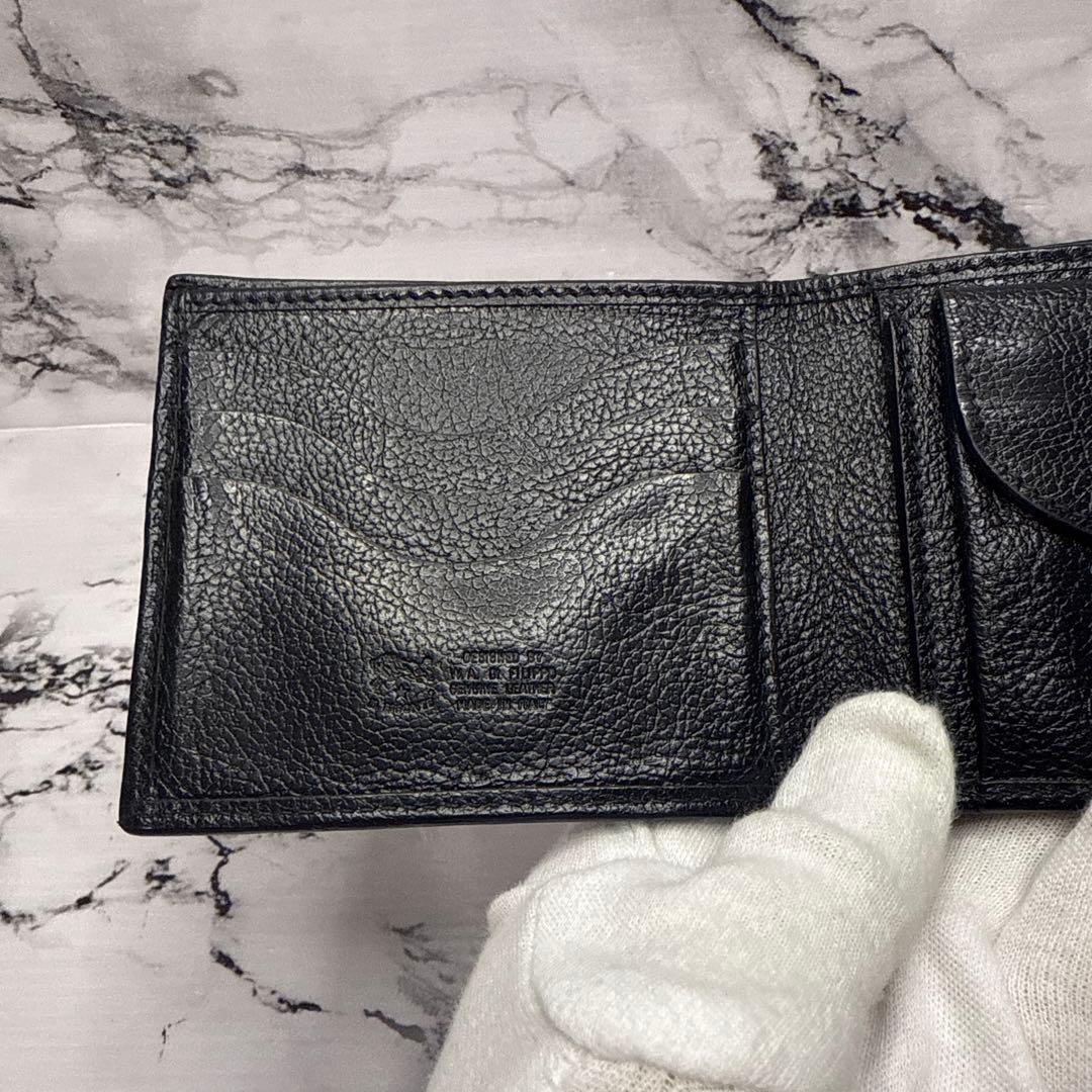 (美品)大人気、イルビゾンテ、折り財布、オールレザー、シボ革、型押し、人気色、黒