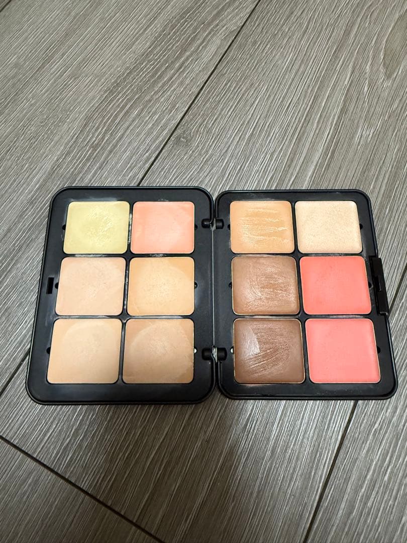 MAKE UP FOR EVER HDスキンオールインワンパレット