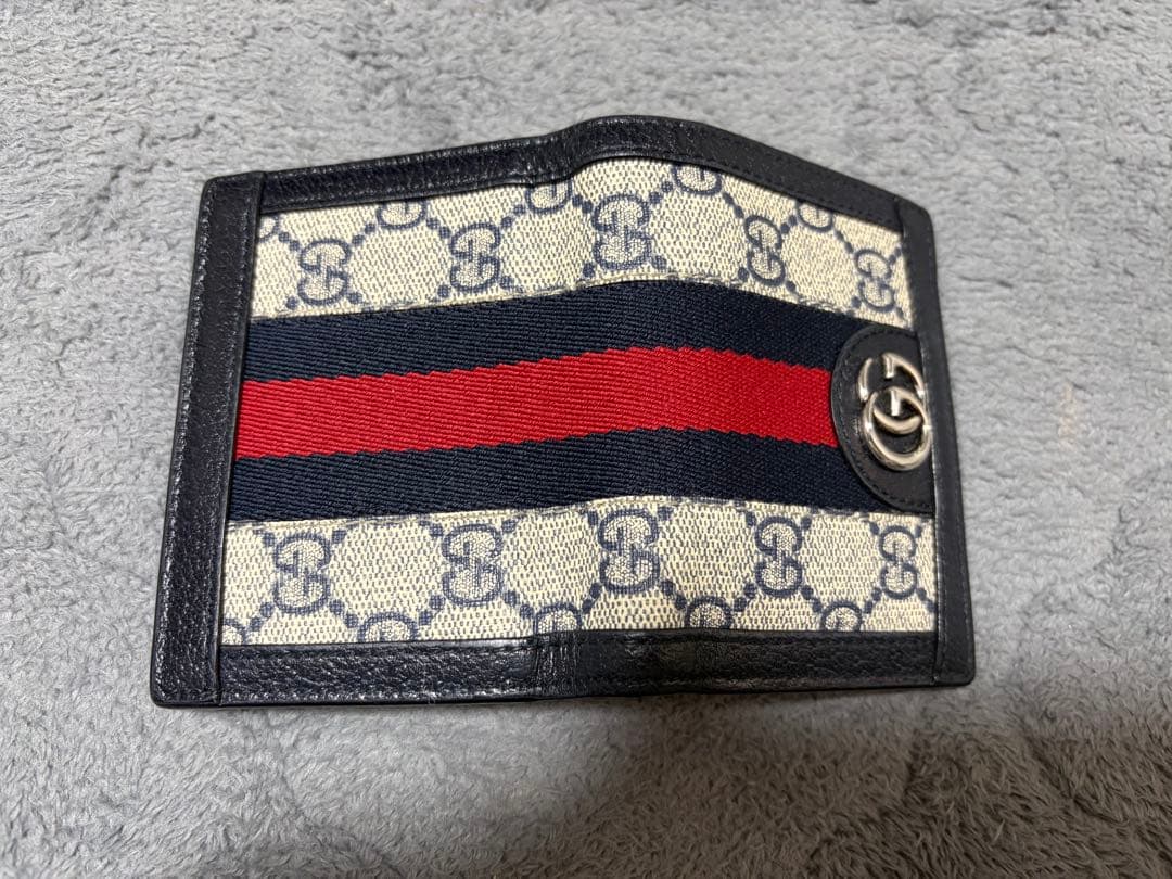 Gucci GGパターン 二つ折り財布　ネイビー