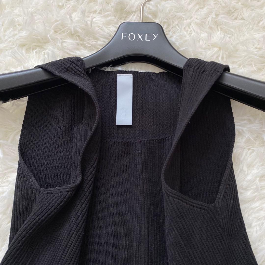 【希少】CFCL チュニック　スクエアネック　フレア　ノースリーブ　ブラック