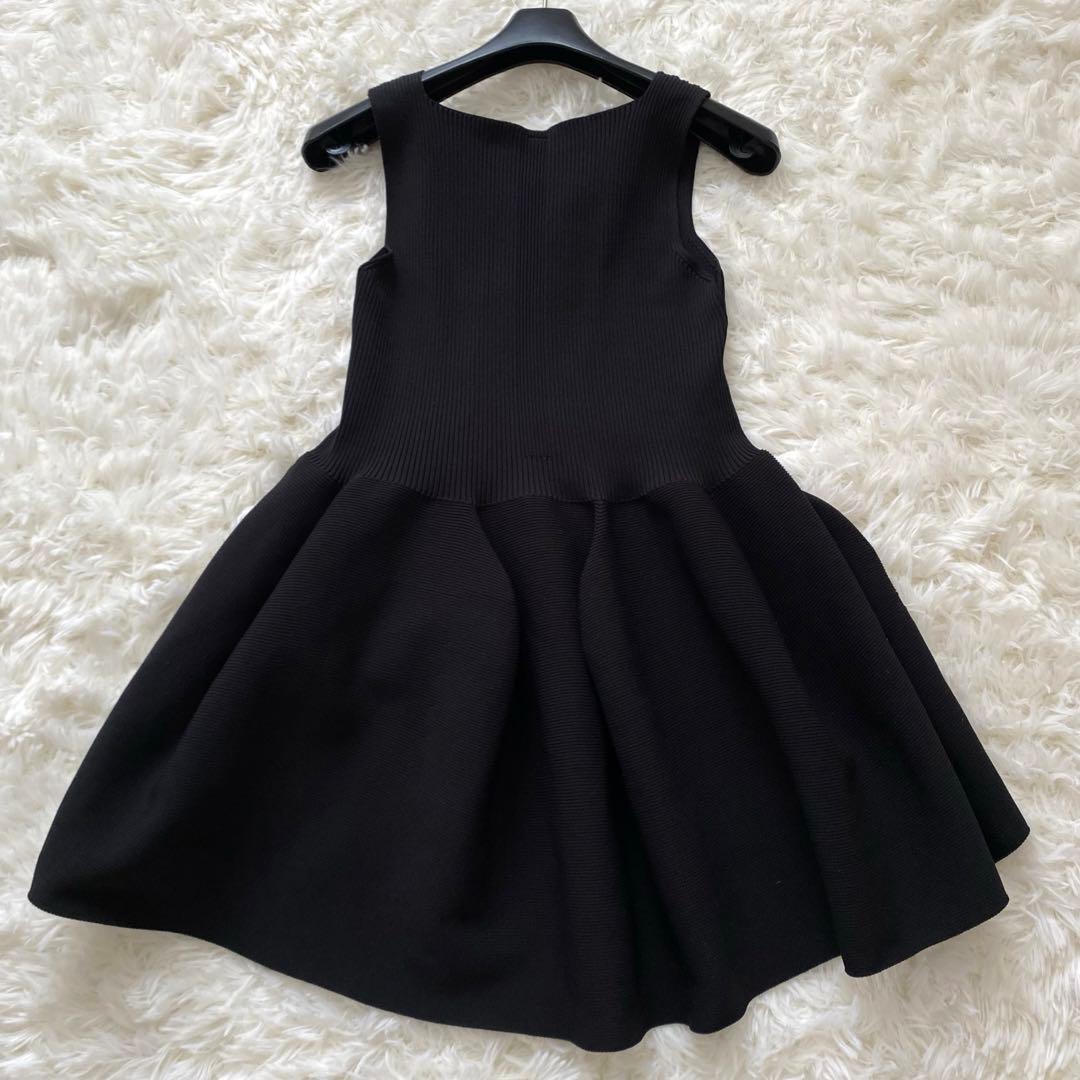 【希少】CFCL チュニック　スクエアネック　フレア　ノースリーブ　ブラック