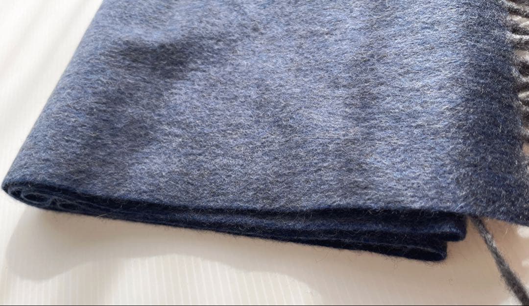 【新品タグ付き】Aquascutum ダークブルー カシミヤマフラー