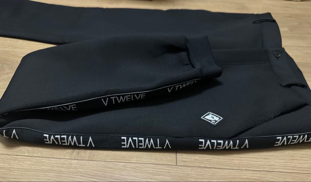 Vtwelve ヴィトゥエルブ ゴルフウェア カジュアルパンツ ブラック