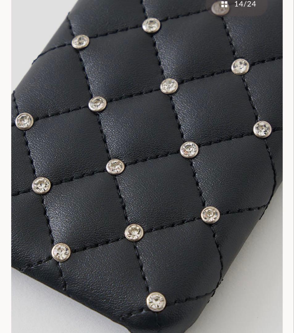 キルティングビジューDDチャームiPhone14ケース