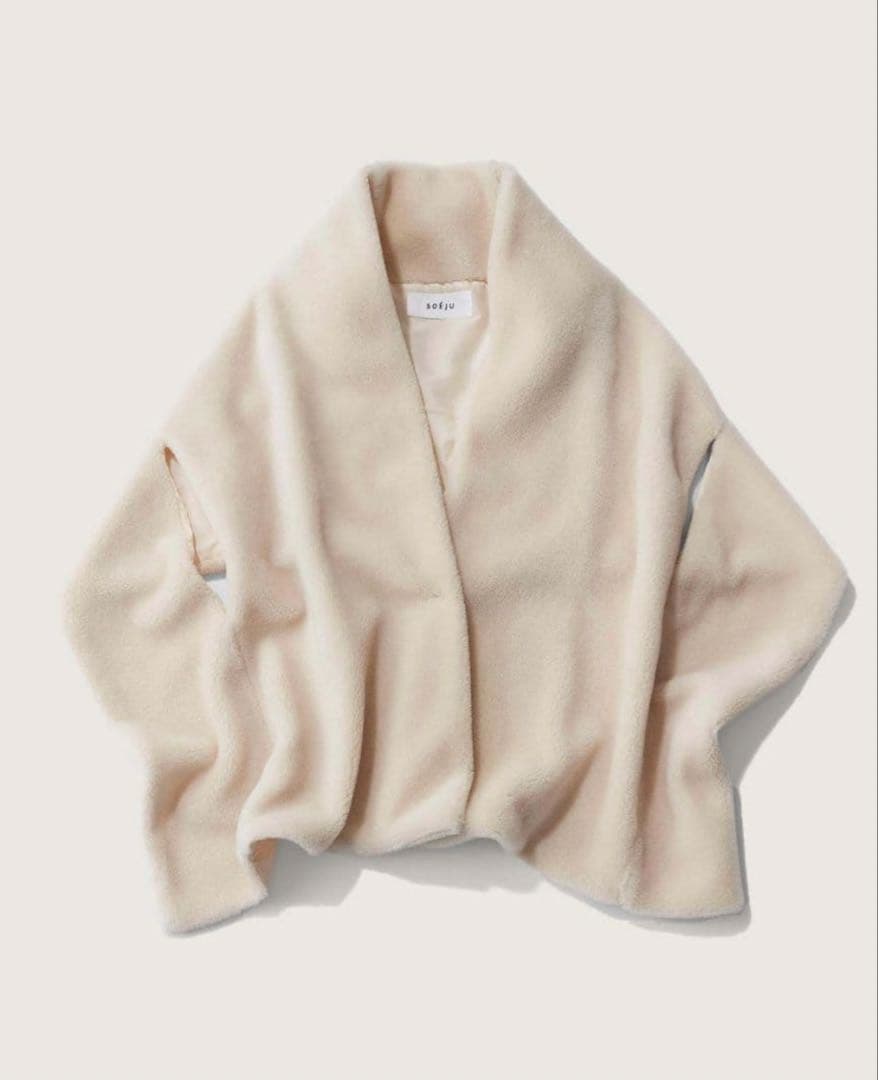 soejuソージュ　ウールボアケープ　新品未使用品