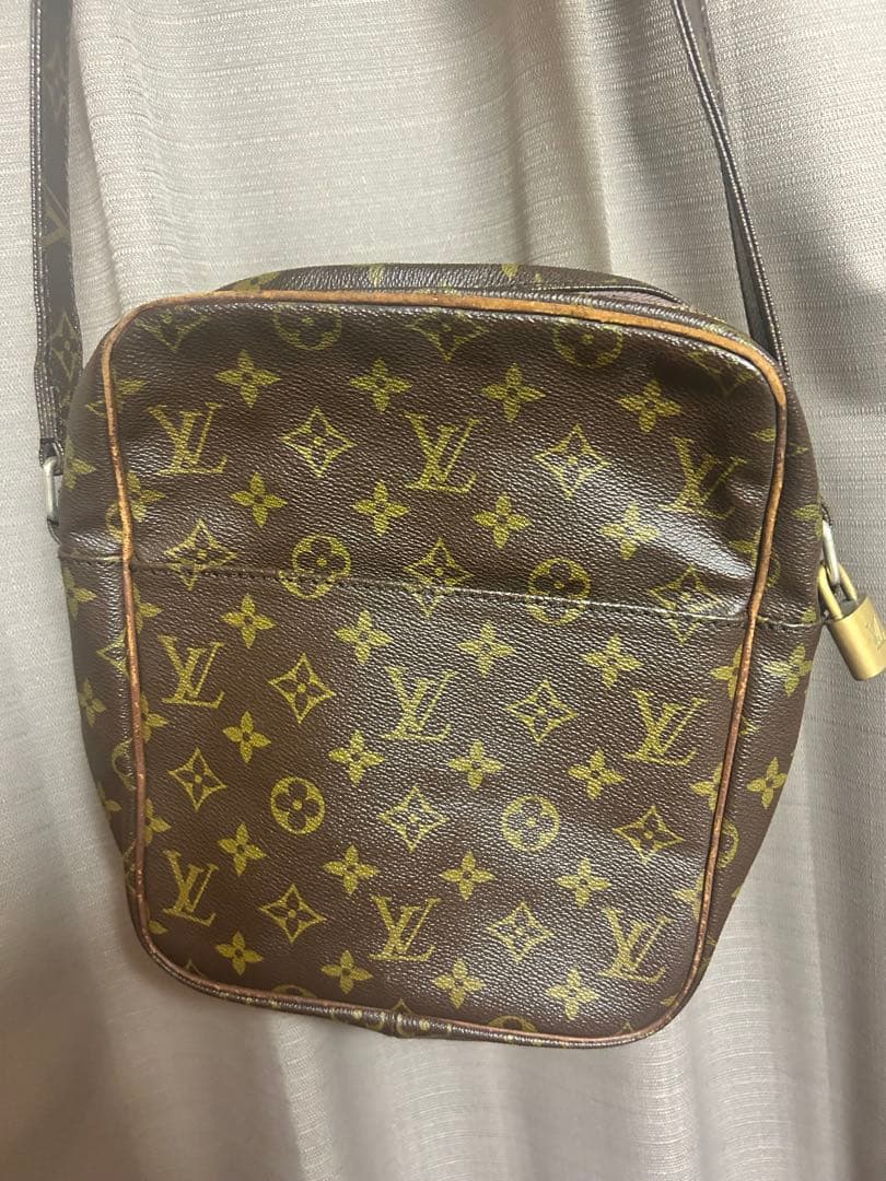 ルイヴィトン　ショルダーバッグ　モノグラム