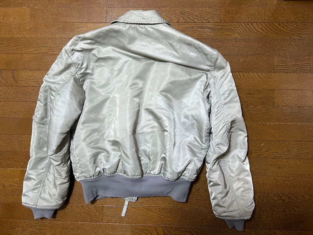 輝*様 ALPHA フライトジャケットCWU-45P シルバー